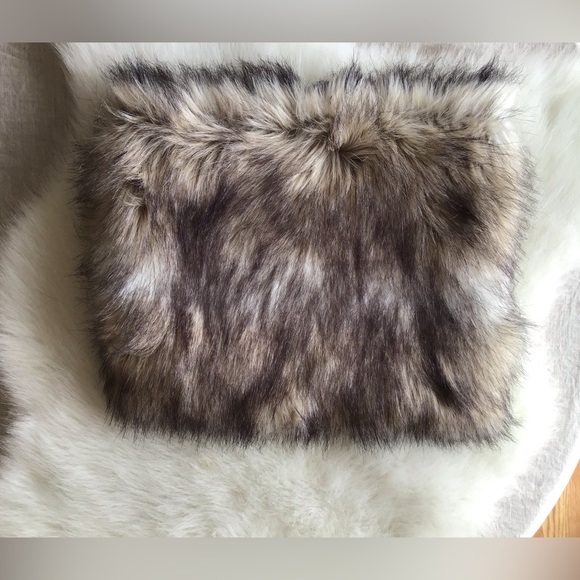 ASOS faux raccoon fur collar soft - Picture 3 of 4